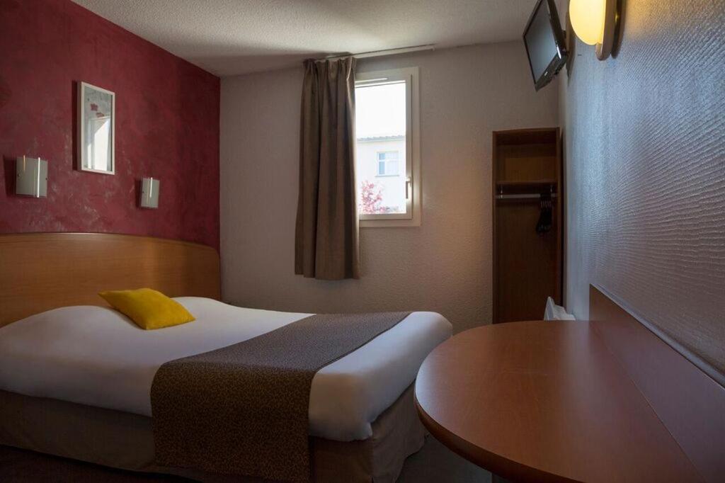 The Originals City, Hotel Novella Confort, Nantes Est Каркефу Екстериор снимка