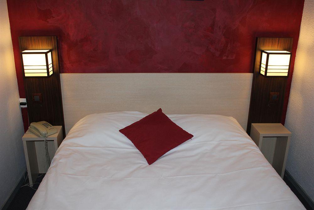 The Originals City, Hotel Novella Confort, Nantes Est Каркефу Екстериор снимка