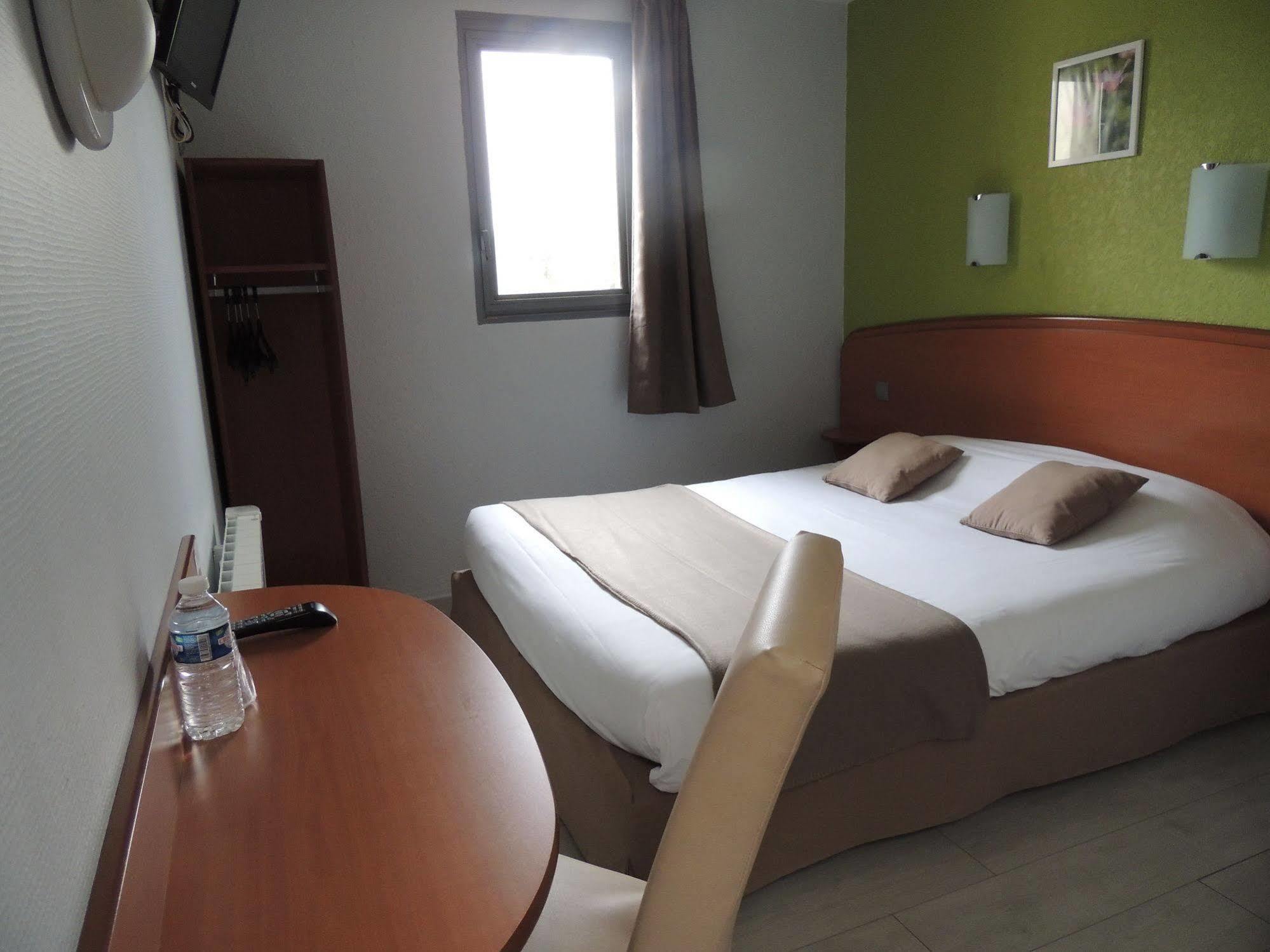 The Originals City, Hotel Novella Confort, Nantes Est Каркефу Екстериор снимка